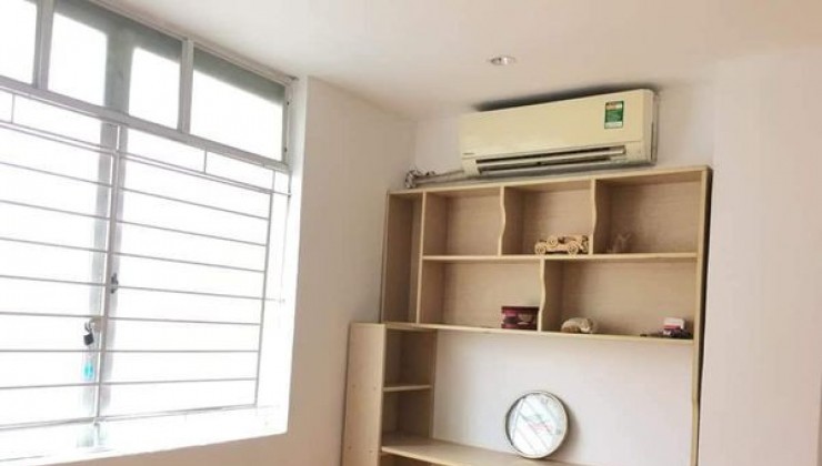 CHO THUÊ CĂN HỘ TẬP THỂ PHỐ MINH KHAI (HÒA BÌNH 7) - TẦNG 3, 90M2, 3 NGỦ 7.5 TRIỆU